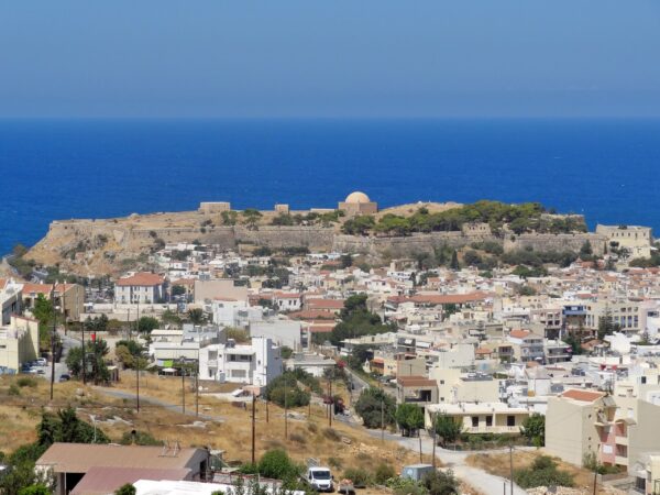 Private Transfer: Rethymno to Chania Airport