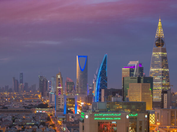Transfert privé : Aéroport international King Fahd → Manama