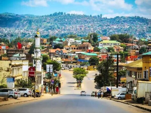 Transfert privé : Fort Portal → Ibanda