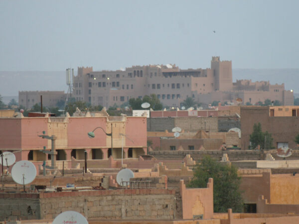 Traslado privado: origen Aeropuerto de Marrakech, destino Erfoud