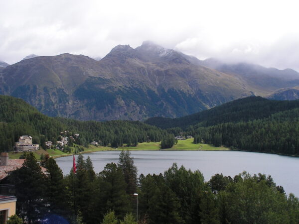 Traslado privado: origen Lucerna, destino St Moritz