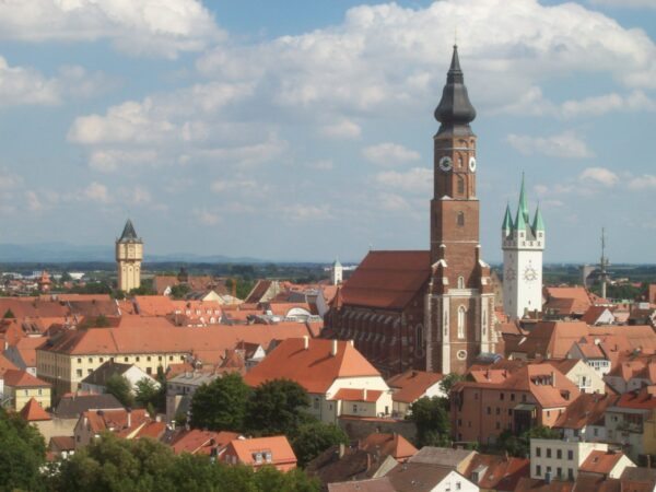 Private Transfer: Straubing to Munich Airport