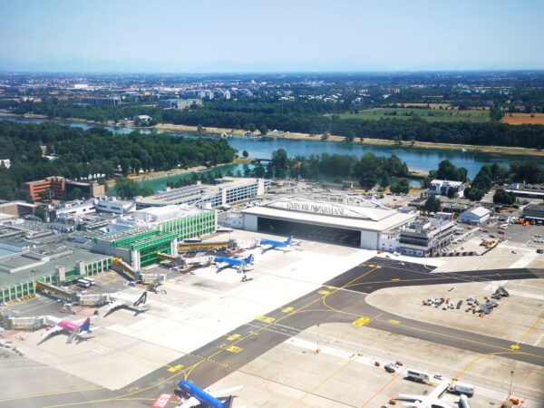 Private Transfer: Bergamo Airport to Linate