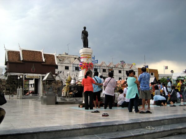 Traslado privado: origen Bangkok, destino Nakhon Ratchasima