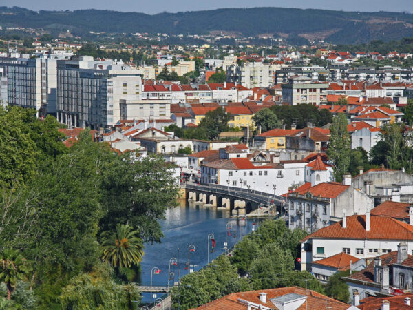 Private Transfer: Porto to Tomar