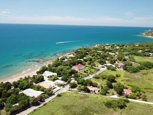 Traslado privado: origen Treasure Beach, destino Aeropuerto Internacional Norman Manley