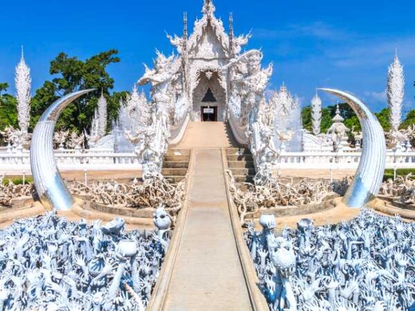 Traslado privado: origen Rayong, destino Chiang Mai