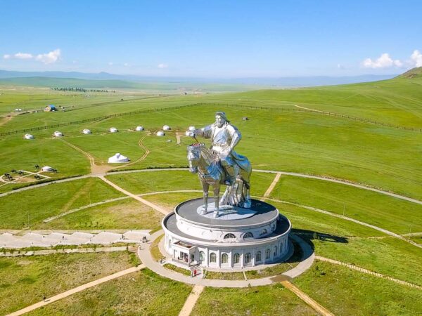 Traslado privado: origen Aeropuerto Internacional Chinggis Khaan, destino Dalanzadgan