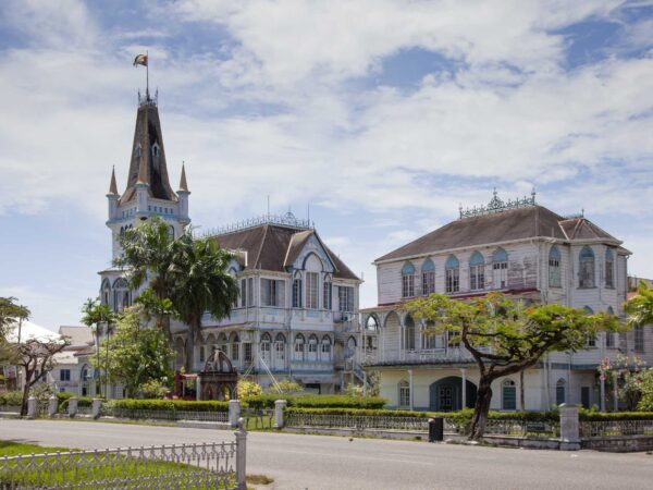 Privattransfer: Kurukukari – Flughafen Cheddi Jagan