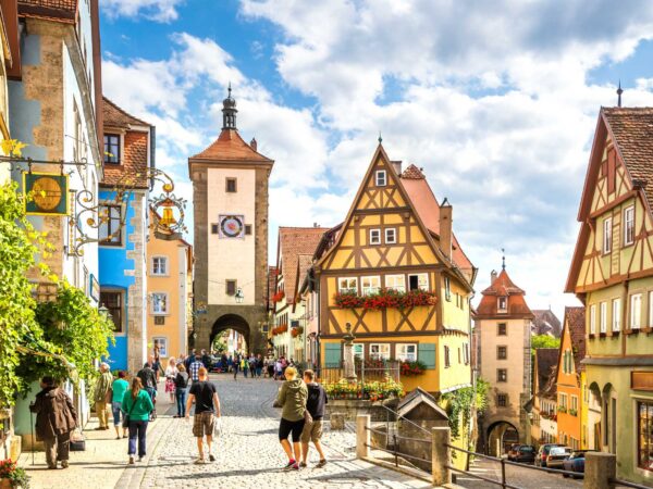 Private Transfer: Nurburgring to Paris Charles De Gaulle Fr