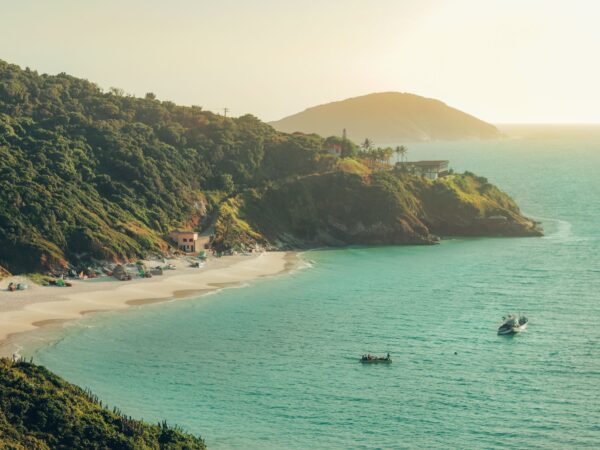 Transfer privado entre Arraial do Cabo e Copacabana, Brasil