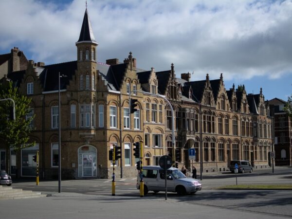 Transfer privado entre Mons e Ypres