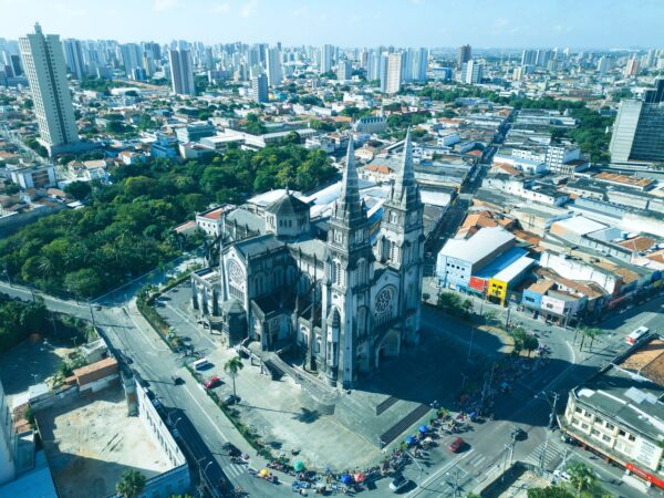 Transfer privado entre Valença e Aeroporto Internacional do Rio de Janeiro Galeão
