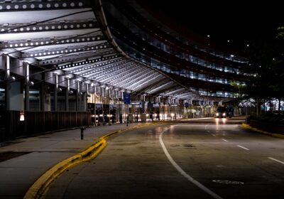 Airport transfer vs taxi vs rideshare: how to choose