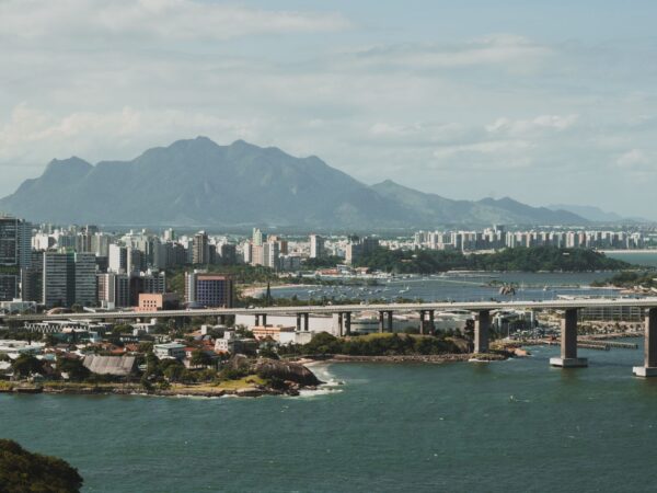 Private Transfer: Rio De Janeiro Galeao International Airport to Vitoria