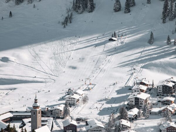 Private Transfer: Lech Zurs Am Arlberg to Milan It
