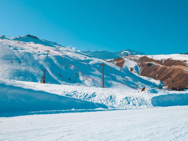 Privattransfer: Shahdag Mountain Resort – Internationaler Flughafen Heydar Aliyev