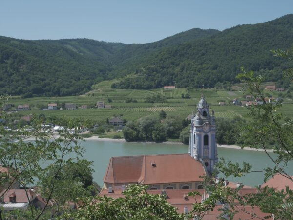 Private Transfer: Salzburg to Krems An Der Donau