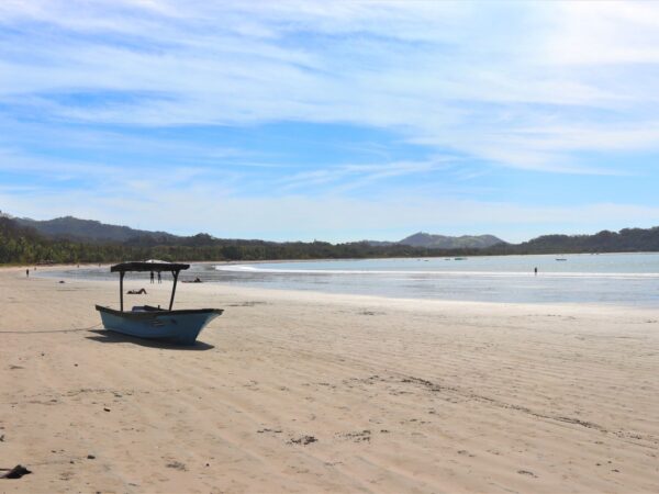 Traslado privado: origen Aeropuerto Internacional de San José, destino Playa Herradura